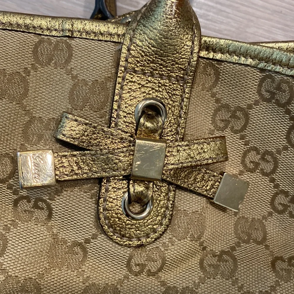 Gucci Princy GG Monogram Gold Canvas Leather Tote Cute Bow Damaged (Authentic) - Picture 4 of 14